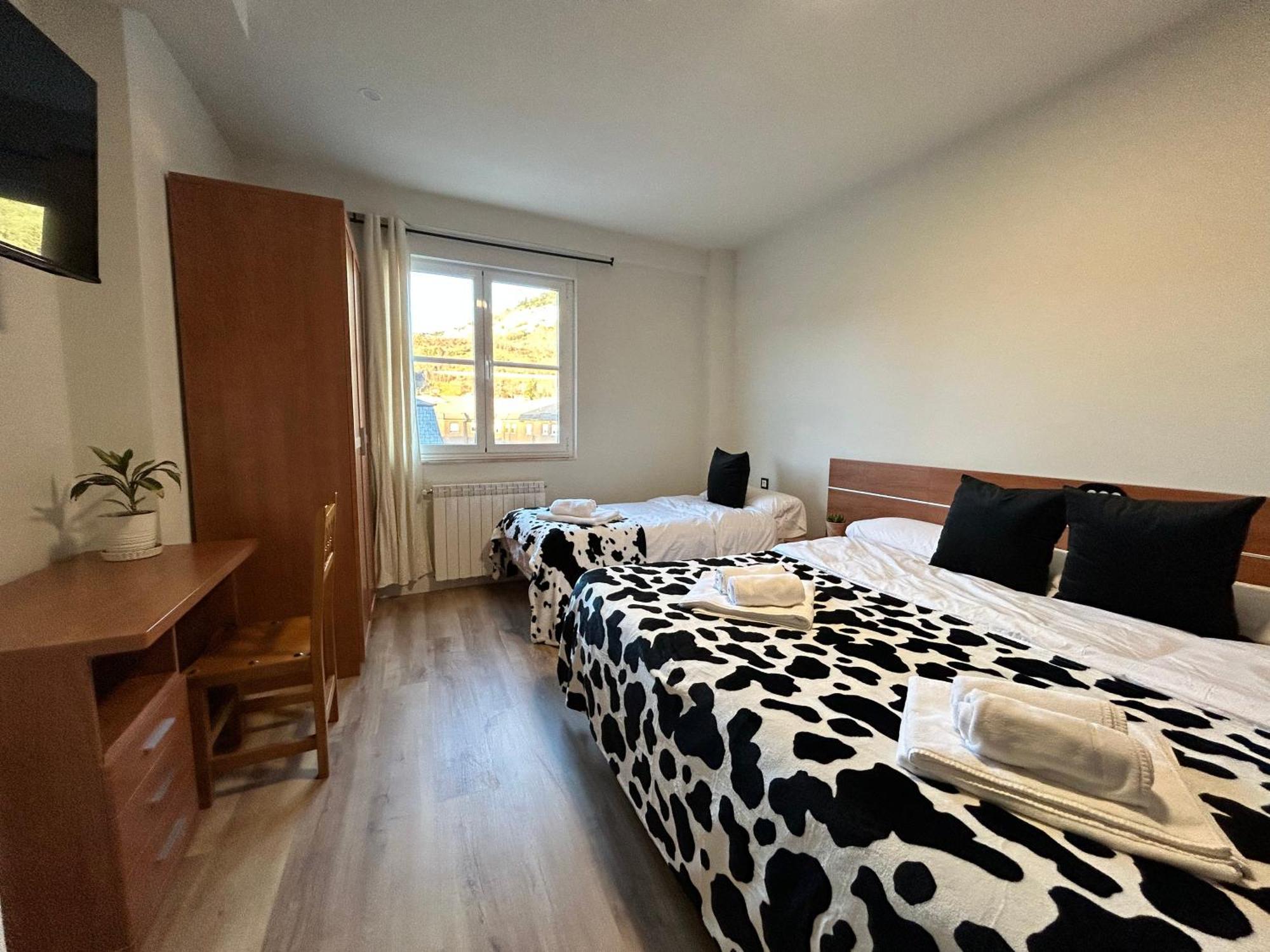 Bicis & Vacas Hotell La Pola de Gordon Eksteriør bilde